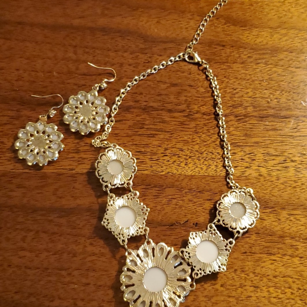 Jewelry set - Picture 4 of 4
